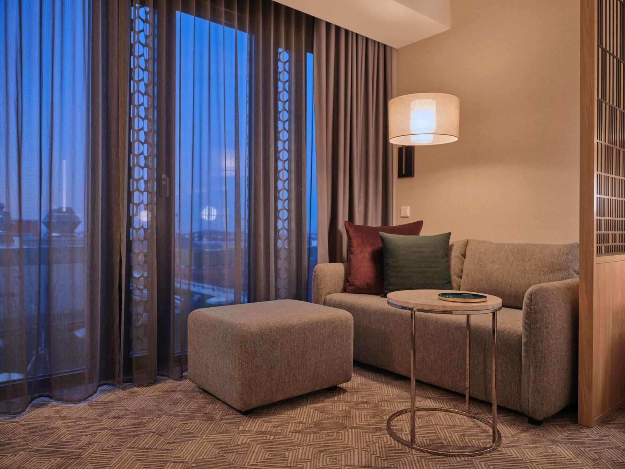 Hotel Adina 4*