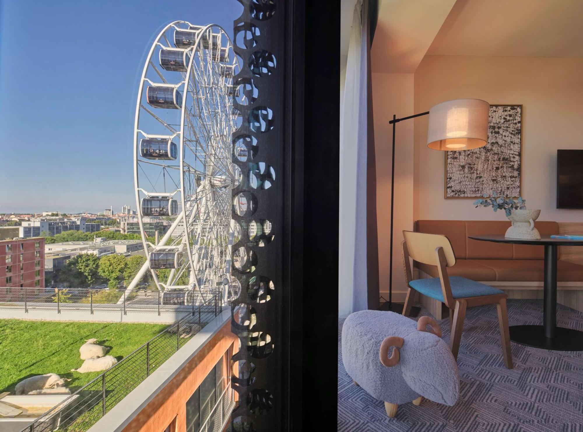 Adina Hotel